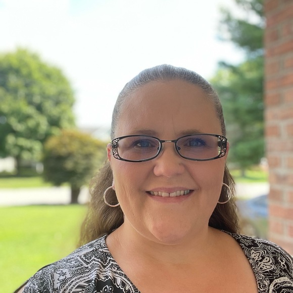 Meet your Posher, Nancy - Picture 1 of 1